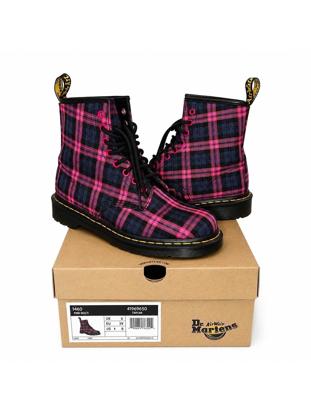 Dr. Martens 1460 Pink Tartan Plaid 8-Eye Lace Up Boots Women’s US 8 NWB